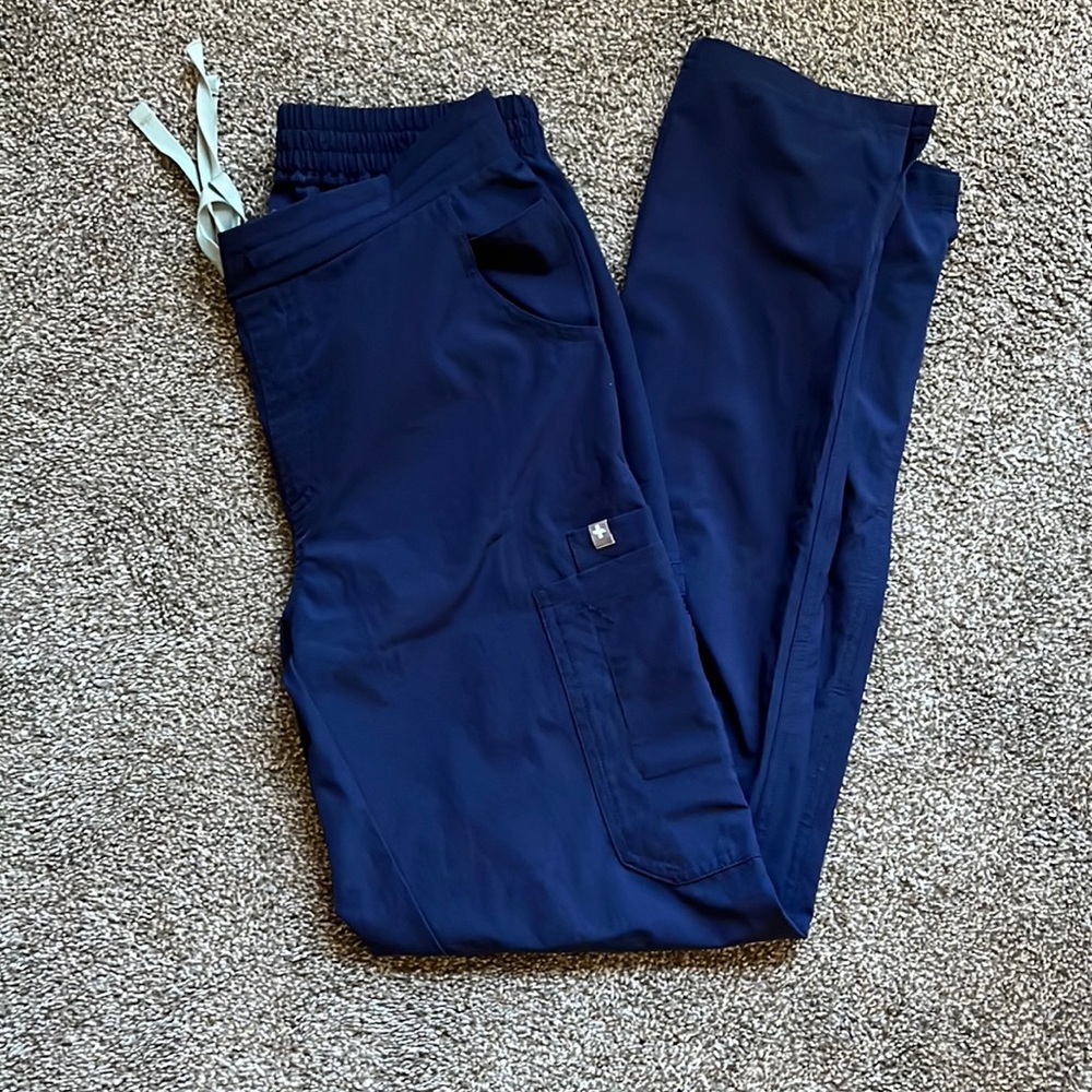 Figs scrubs